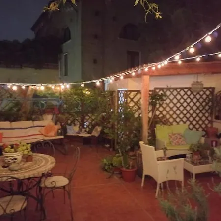 Terrace Flat In Napoli