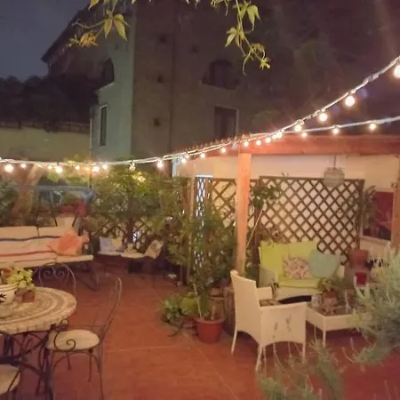 Apartament Terrace Flat In Neapol